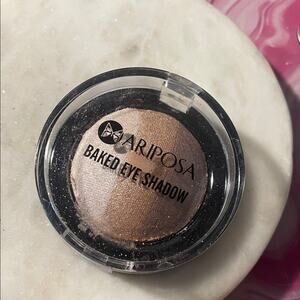 Mariposa baked eyeshadow 3 colors in one